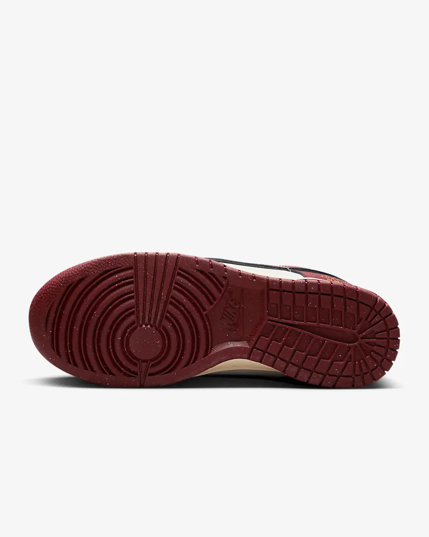 Nike Dunk Low SE - Just Do It Sail Team Red