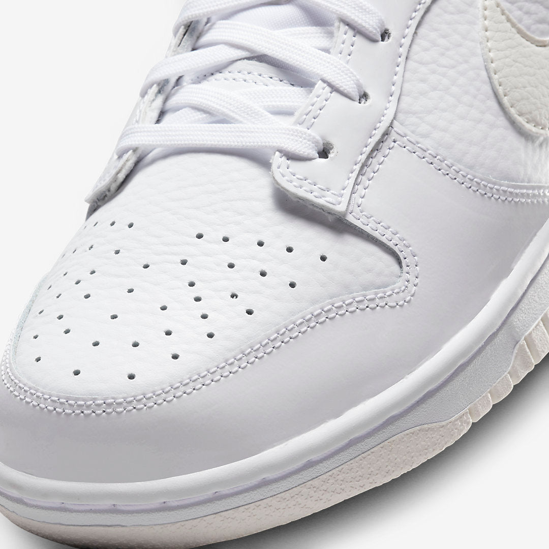 Nike Dunk Low - V-Day Yellow Heart