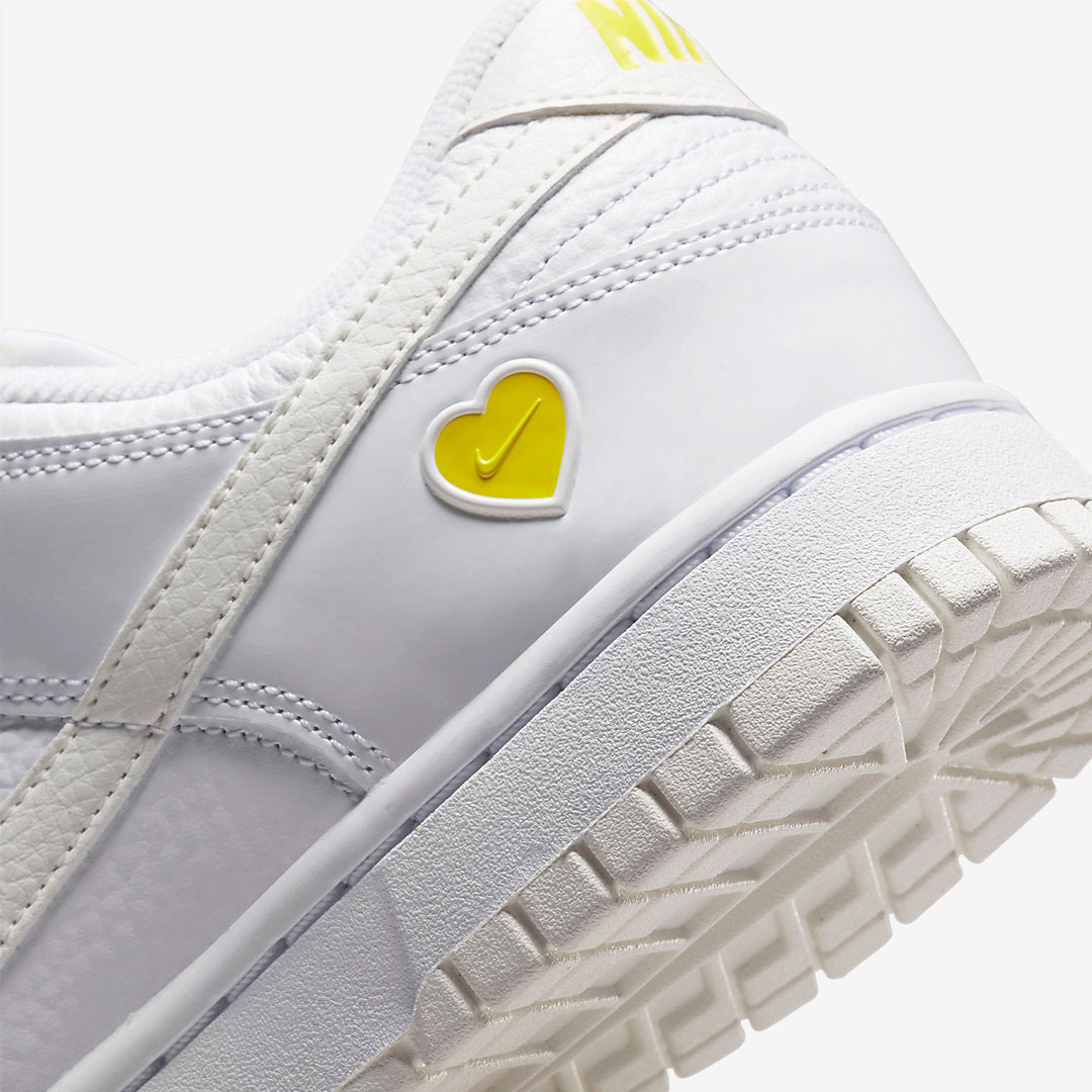 Nike Dunk Low - V-Day Yellow Heart
