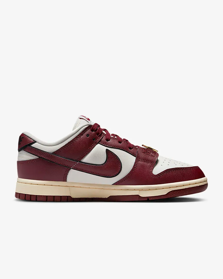 Nike Dunk Low SE - Just Do It Sail Team Red