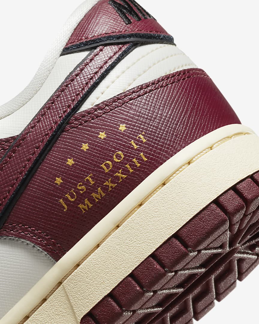Nike Dunk Low SE - Just Do It Sail Team Red