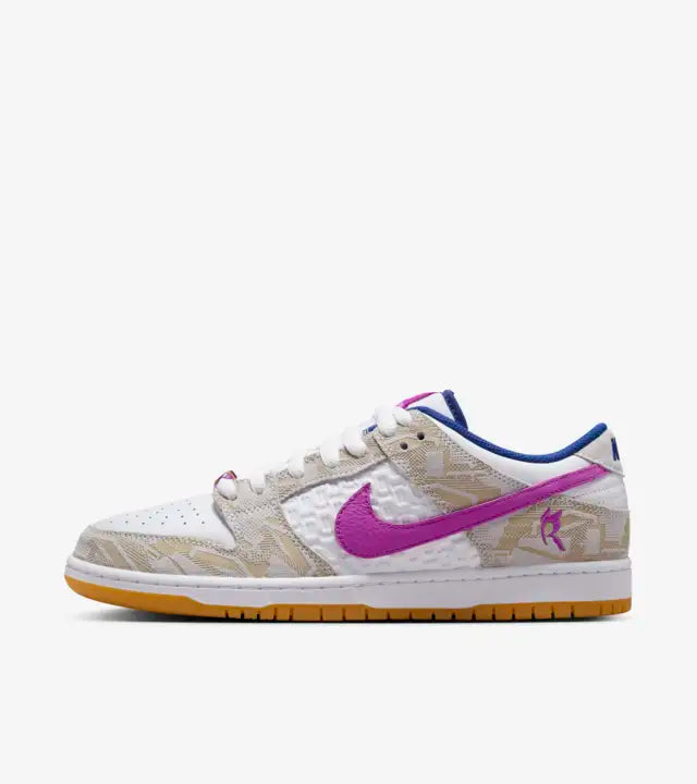 Nike SB Dunk Low - Rayssa Leal (Pure Platinum and Vivid Purple)